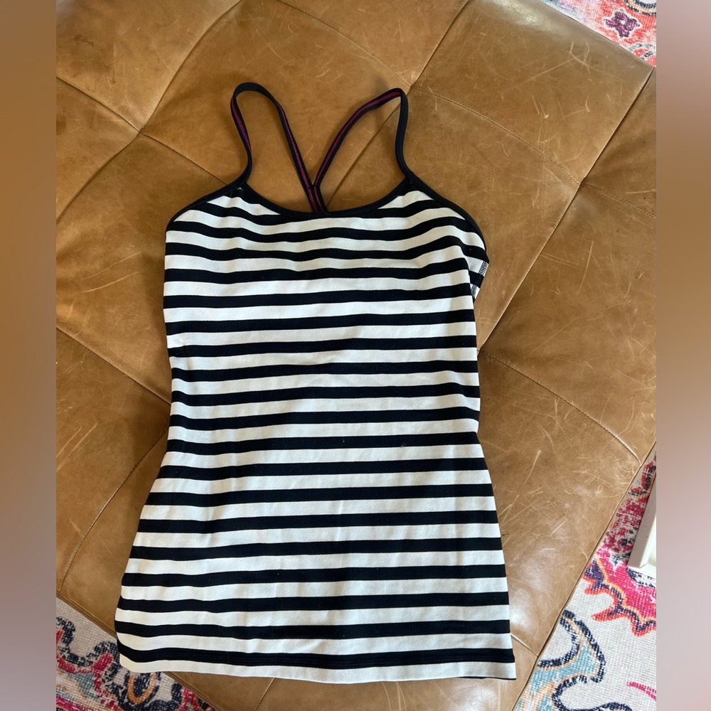 Lululemon tank